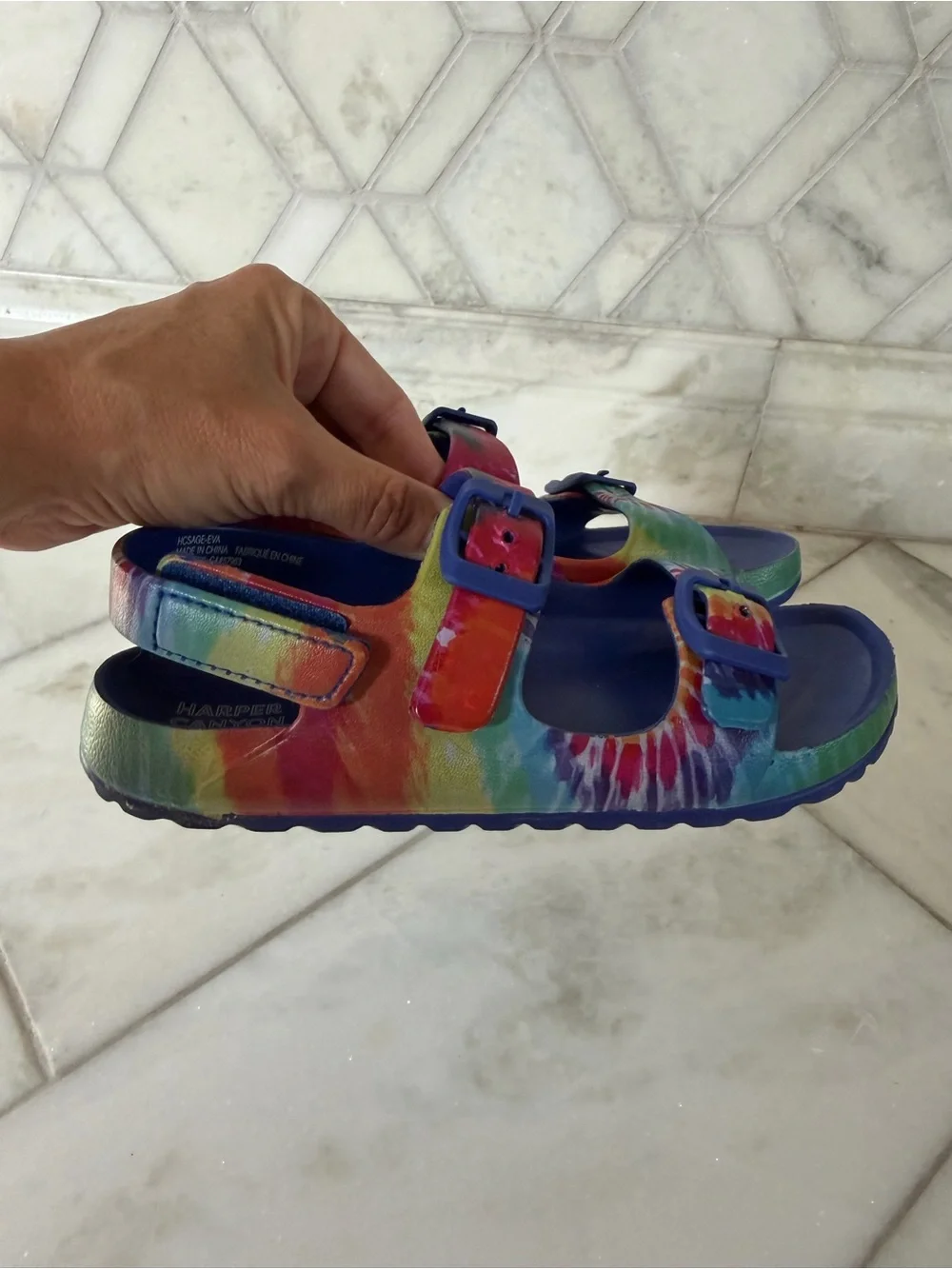 NWOT Size 12 Girls Nordstrom Harper Canyon Tie Dye Sandals